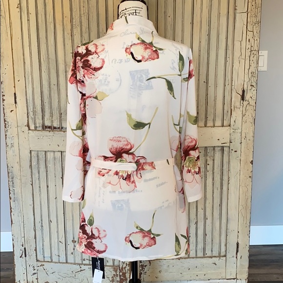 Floral Kimono - Picture 3 of 3